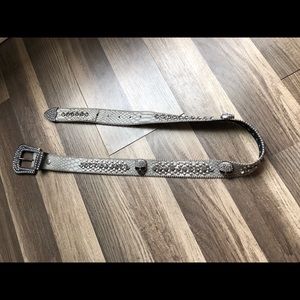 Buckle Brand Skull Rhinestone Belt